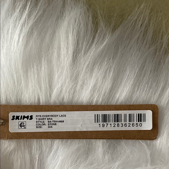 SKIMS NWT fits everybody lace bra size 32A - Picture 6 of 7